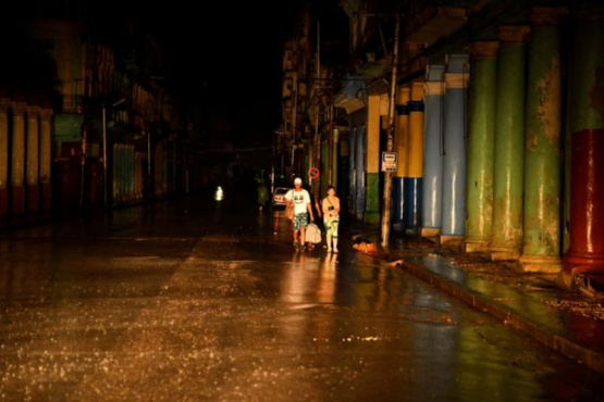 Nuevo apagón masivo en Cuba agrava la peor crisis energética del año